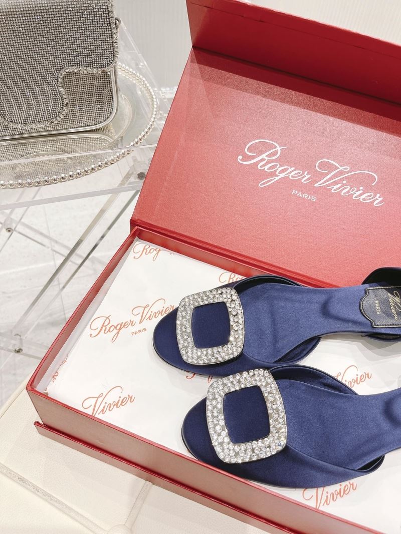 Roger Vivier flat shoes